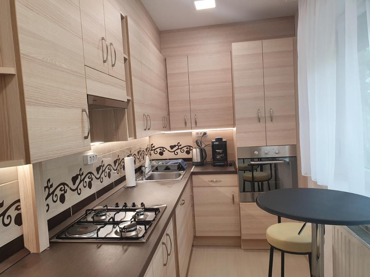 Matrix Apartman เบเกซซาบา ภายนอก รูปภาพ